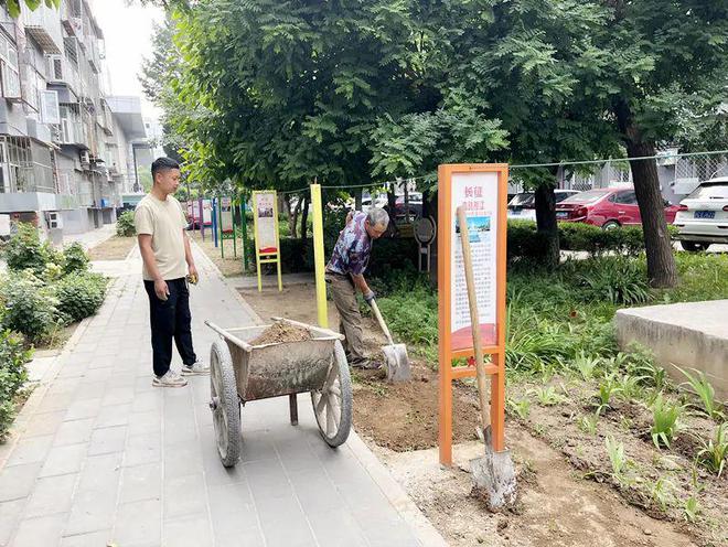 社区便民晾衣杆让居民省心省力→凯发k8网站晾晒有去处顺义这(图7)