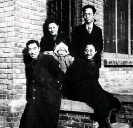 尽酷刑还不忘用鱼肝油传递信息保护同伴凯发K8国际女地下党员在台湾被捕受(图3)