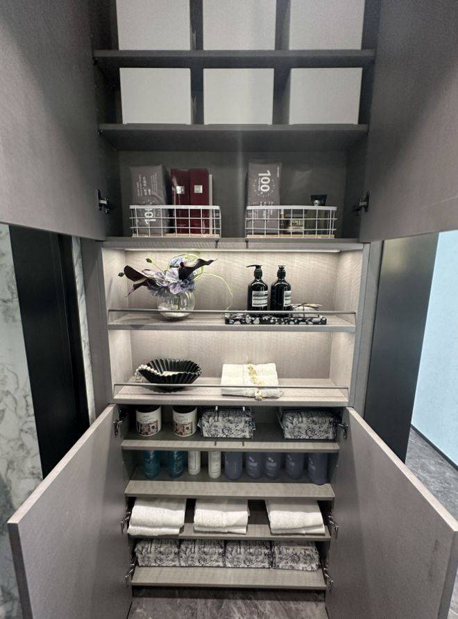 楼盘百科→首页网站→楼盘测评→中心电线小时热线电话象屿天宸雅颂售楼处电话→象屿天宸雅颂售楼中心电线年(图7)